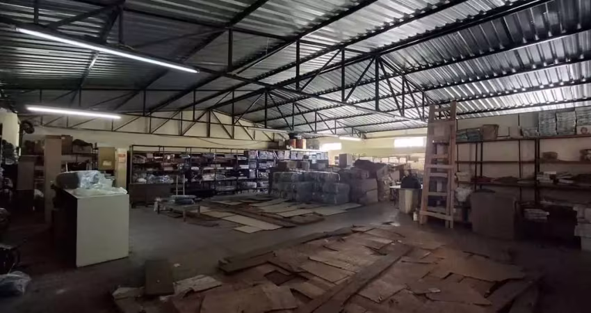 Casa comercial com 4 salas para alugar na Rua Mato Grosso, 306, Barro Preto, Belo Horizonte