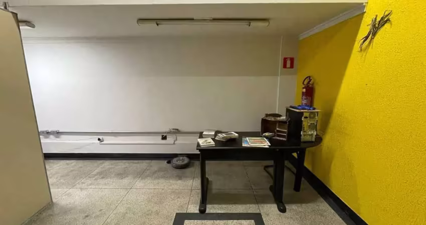 Casa comercial com 2 salas para alugar na Rua Rio Grande do Sul, 756, Barro Preto, Belo Horizonte