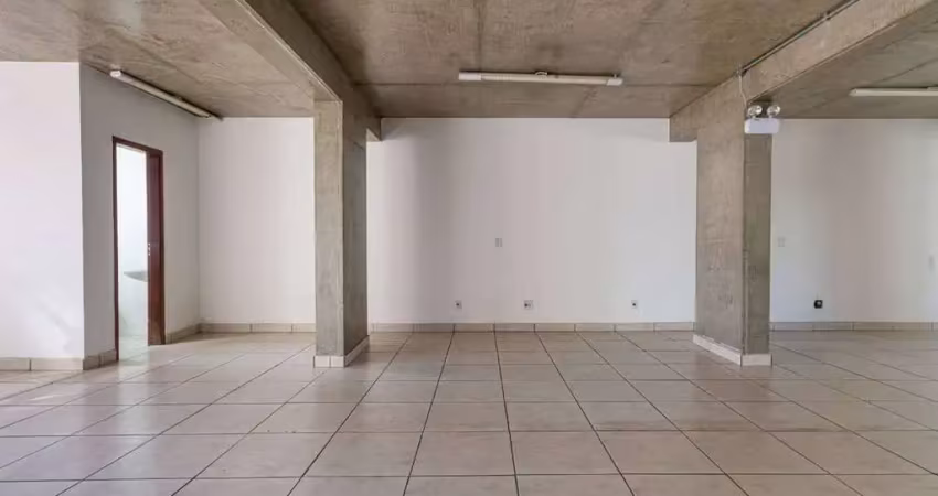 Casa comercial com 1 sala para alugar na Rua dos Guajajaras, 870, Centro, Belo Horizonte