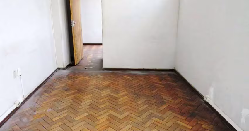 Casa comercial com 4 salas à venda na Rua Rio de Janeiro, 243, Centro, Belo Horizonte