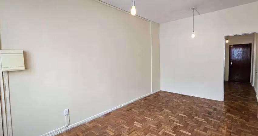 Casa comercial com 1 sala para alugar na Rua dos Goitacazes, 103, Centro, Belo Horizonte