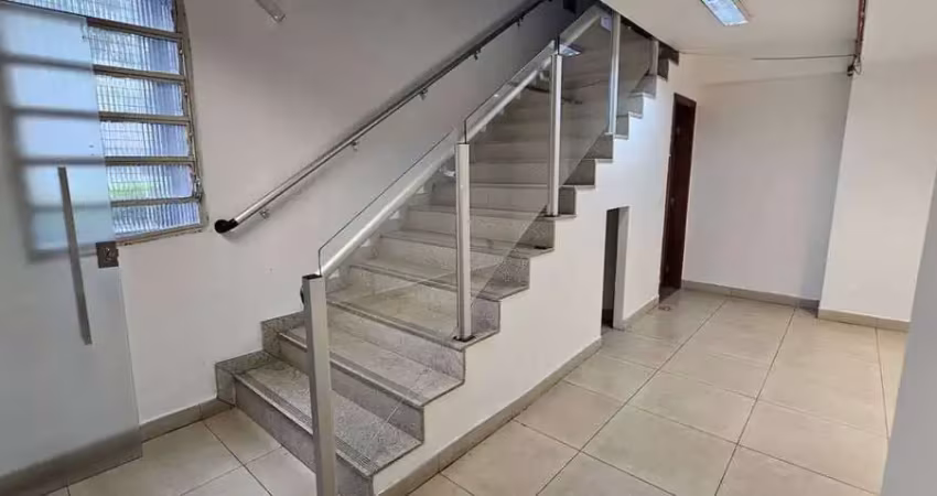 Comercial › loja no funcionários com 240,00 (m²), 0 quartos e 0 vagas para aluguel