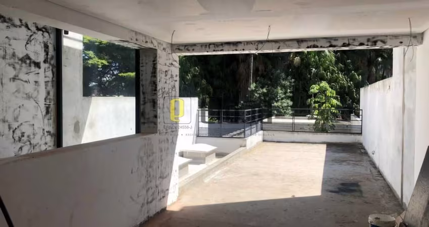 Ponto Comercial em reforma na Chácara Santo Antônio - Av Cecília Gottemberg