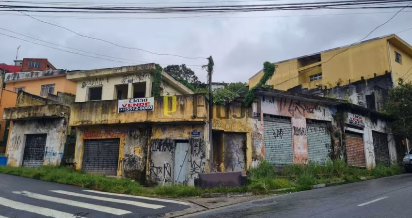 Casa à venda na Rua Grécia, 124, Veloso, Osasco