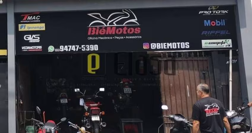 Salão comercial Aluga em Chácara Santa Maria - Zona Sul