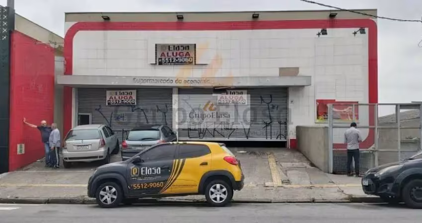 Casa comercial para alugar na Avenida Santiago Rodilha, 343, Veloso, Osasco
