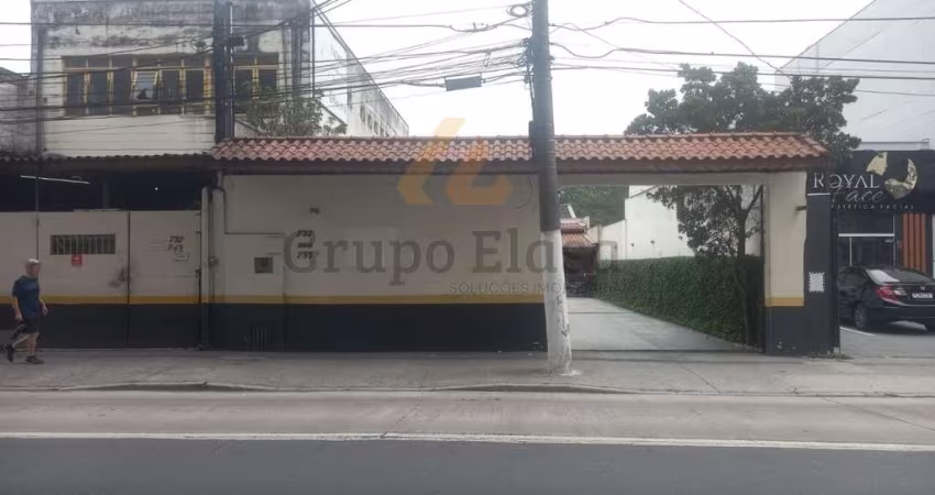 Oportunidade Imperdível: Imóvel Comercial Estratégico em Zona de Eixo Estrutural!
