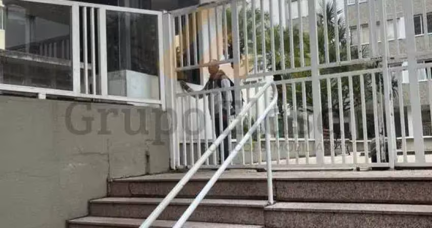 Aluga-se apartamento em moema ? rua gaivotas | condomínio cléa maria