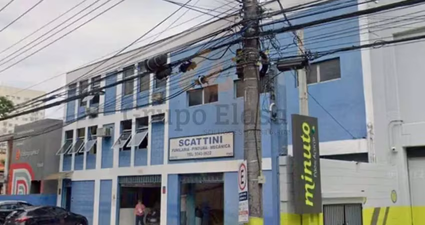 Conjunto de prédios comerciais para locação em moema