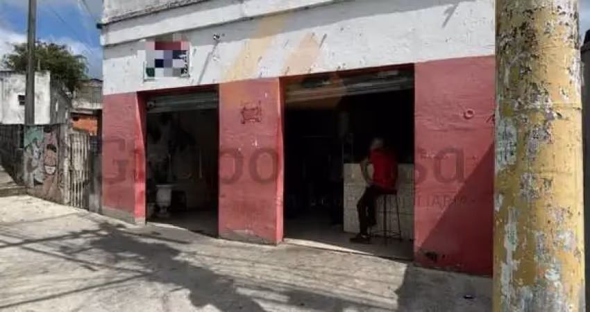 Casa à venda na Rua Quisiro, 776, Jardim Souza, São Paulo