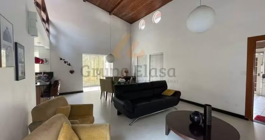 Casa com 4 quartos à venda na Avenida Pascoal da Rocha Falcão, 352, Jardim Santa Helena, São Paulo