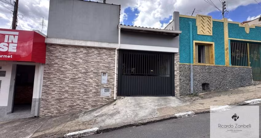 Casa para Venda em Bragança Paulista, Centro, 3 dormitórios, 3 banheiros, 1 vaga