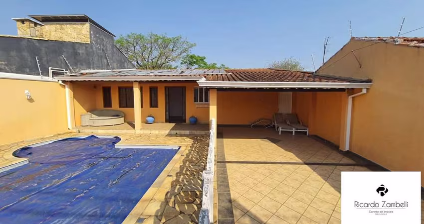 Casa para Venda em Bragança Paulista, Altos de Bragança, 3 dormitórios, 1 suíte, 2 banheiros, 5 vagas
