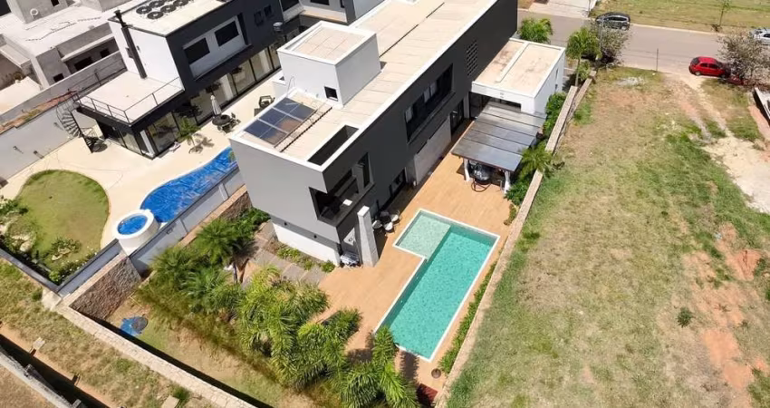 Casa em Condomínio para Venda em Bragança Paulista, Condomínio Vale das Águas, 4 dormitórios, 4 suítes, 5 banheiros, 4 vagas