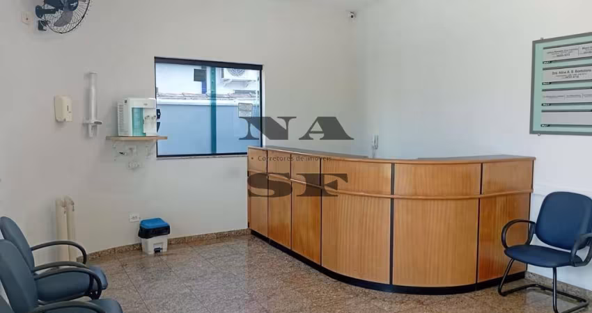 Sala Comercial  à venda 105M², Centro da cidade. Para área da saúde. Caraguatatuba - SP