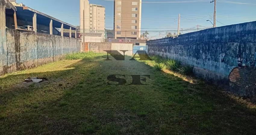 Terreno à venda, 50 metros da avenida da praia -Região Central, Caraguatatuba, SP