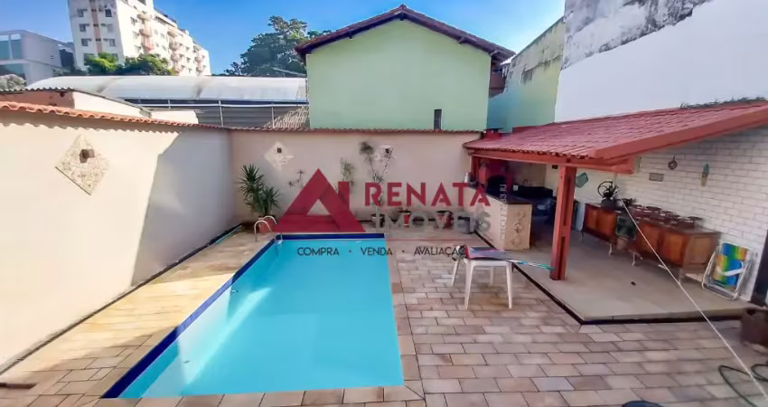 Excelente casa espaçosa na Freguesia