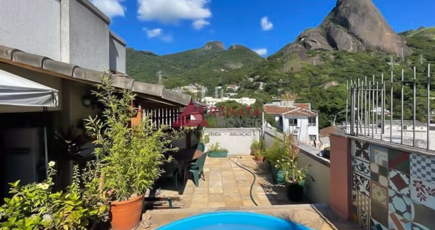 Cobertura Duplex para venda com 156 m² e 4 quartos no Grajaú/RJ