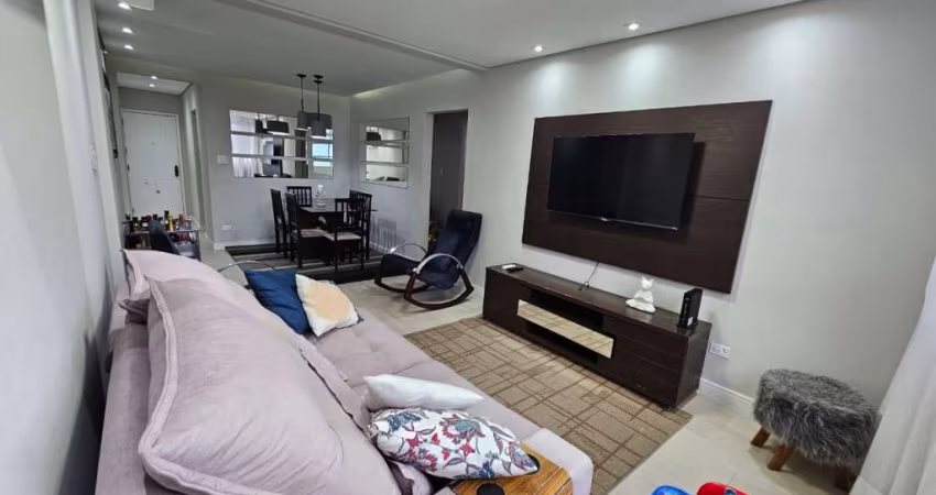 APARTAMENTO COM 70M² ÚTEIS, 02 QUARTOS E 01 VAGA DE GARAGEM, LOCALIZADO NO BAIRRO APARECIDA EM SANTOS;