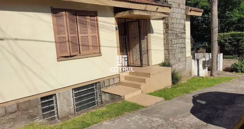 Casa 4 dormitórios sendo 1 suíte e 3 vagas de garagem no Bairro Nossa Senhora de