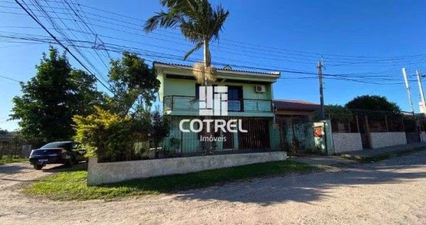 Casa para venda com 4 dormitórios 1 sendo suíte, 4 banheiros, 4 vagas de garagem