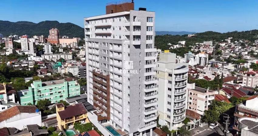 Apartamento para venda com 2 dormitórios sendo 1 suíte, 1 vaga de garagem situad