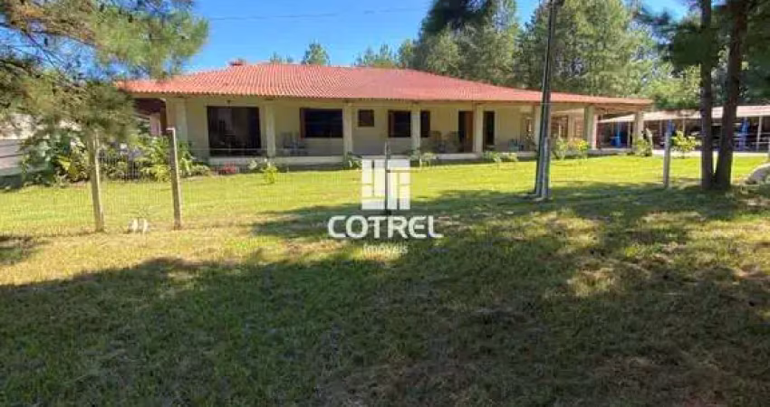 Maravilhosa casa residencial semimobiliada à venda no bairro Diácono João Luiz P