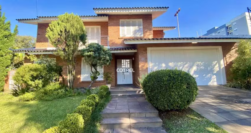 Casa em condomínio para locação e venda 595m², 2 suítes com banheira e 2 vagas d