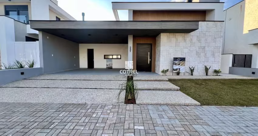 Casa para venda em condomínio fechado com 3 dormitórios, suíte e 2 vagas