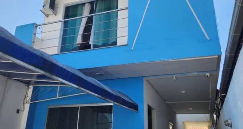 CASA  PARA VENDA NO PARQUE DEZ