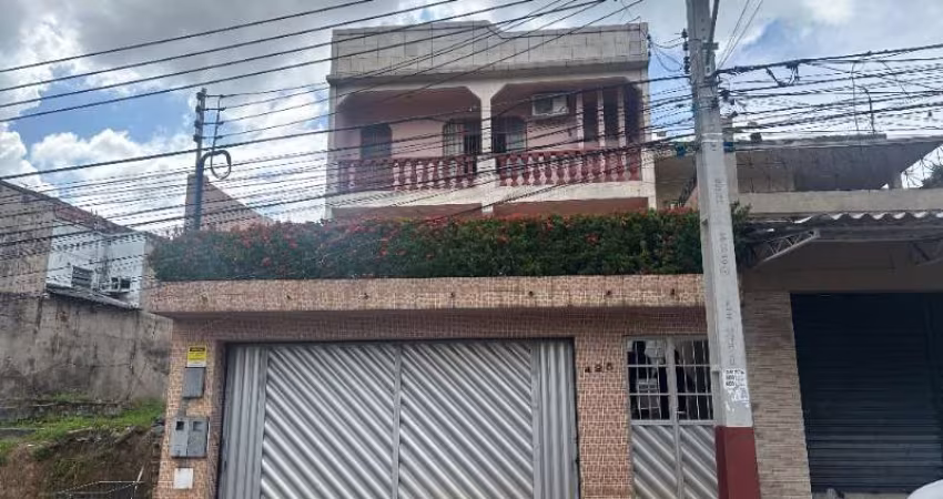 CASA PARA VENDA NA PRAÇA 14