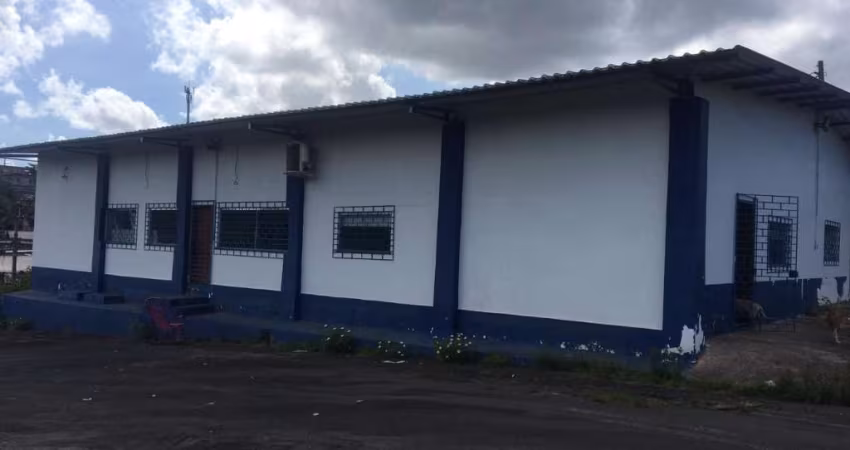 TERRENO COM PONTO COMERCIAL NA COMPENSA