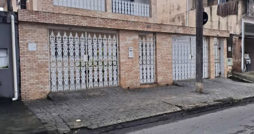 Casa com edicula no Rádio Clube