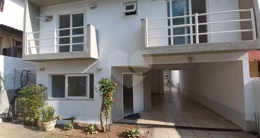Casa com 4 quartos à venda em São Francisco - RJ