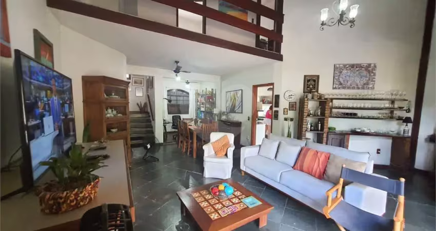 Casa com 4 quartos à venda na Dos Cristais, Serra Grande, Niterói
