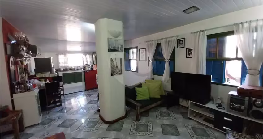 Casa com 2 quartos à venda na Vinte E Um, Engenho do Mato, Niterói