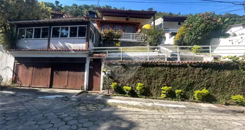 Casa com 3 quartos à venda na Rua Leila Diniz, São Francisco, Niterói