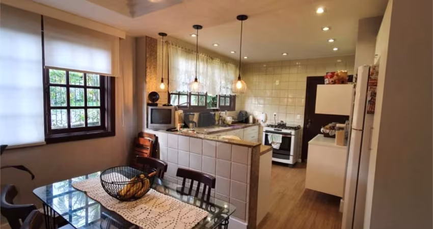 Casa com 5 quartos à venda em Itaipu - RJ
