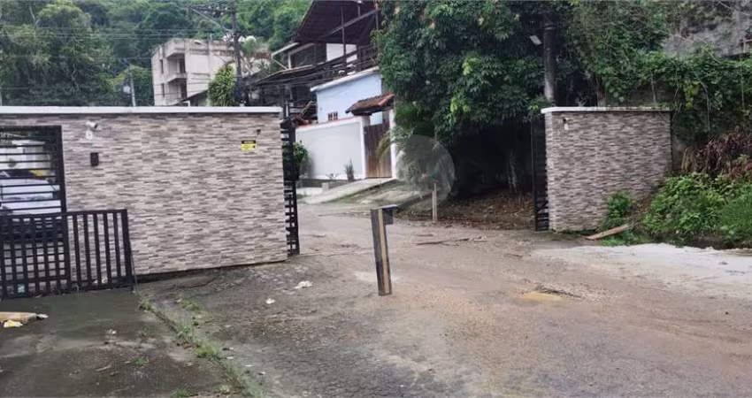 Terreno à venda em Maria Paula - RJ
