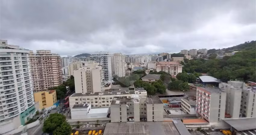 Cobertura com 2 quartos à venda em Santa Rosa - RJ