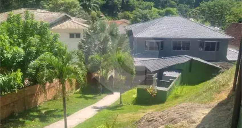 Condomínio com 6 quartos à venda em Serra Grande - RJ