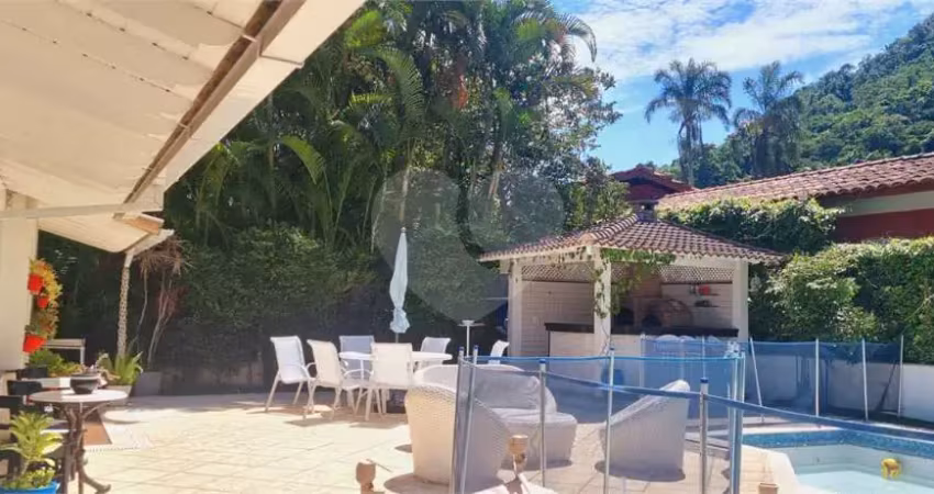 Condomínio com 4 quartos à venda em itacoatiara - rj