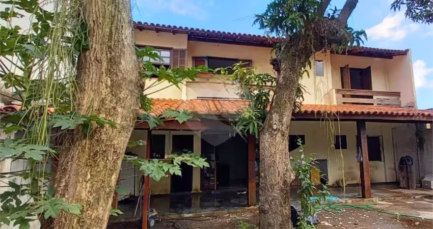 Casa com 3 quartos à venda na Dos Pavões, Itaipu, Niterói
