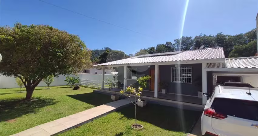 Casa com 3 quartos à venda em Várzea Das Moças - RJ
