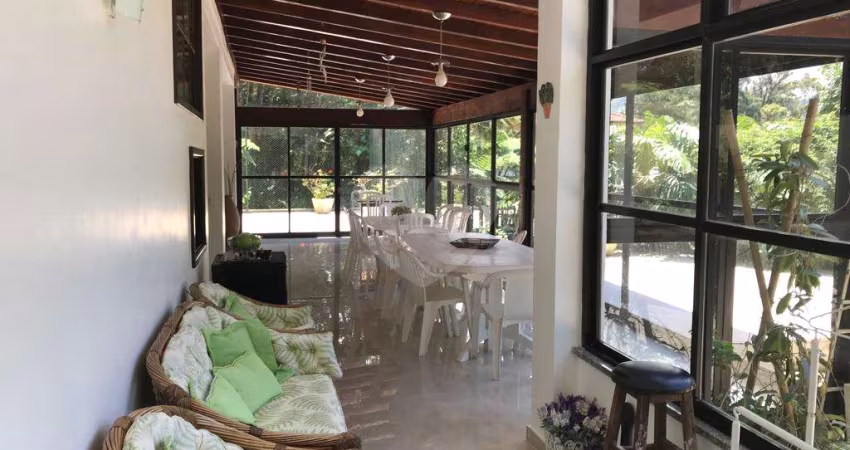 Casa com 6 quartos à venda em Carlos Guinle - RJ