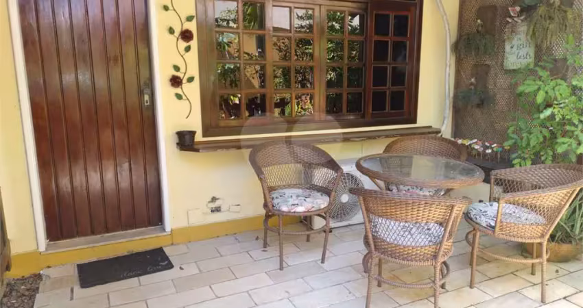 Casa em condomínio fechado com 3 quartos à venda na Professor Álvaro Caetano, Camboinhas, Niterói