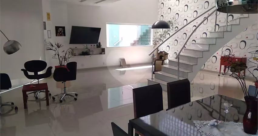 Casa com 4 quartos à venda na Rua Doutor Armando Lopes, Charitas, Niterói