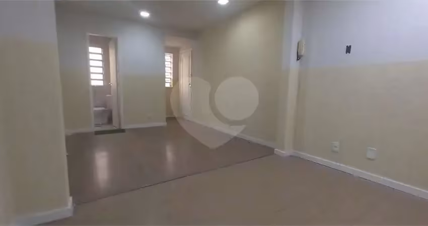 Sala comercial à venda na Avenida Ernani do Amaral Peixoto, Centro, Niterói