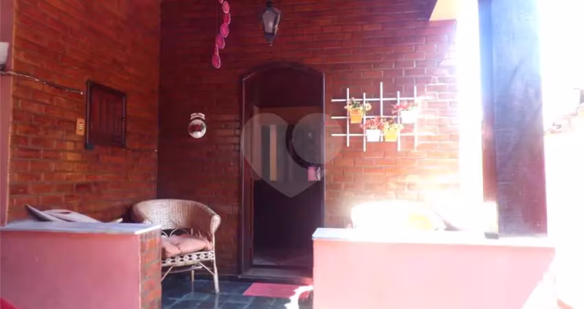 Casa com 3 quartos à venda em Santa Rosa - RJ