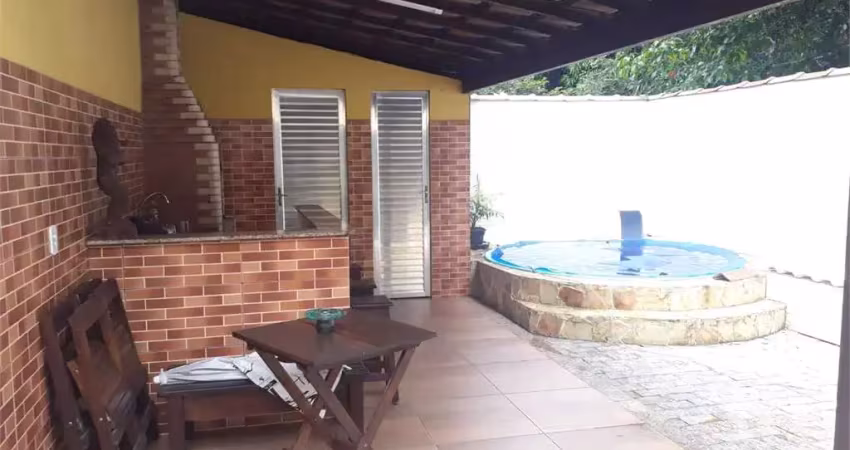 Casa com 3 quartos à venda na Doutor Godofredo Garcia Justo, Piratininga, Niterói